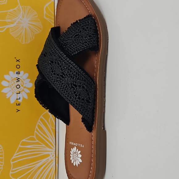 Yellow Box Women's Deska Black Raffia Sandals - Picture 5 of 5